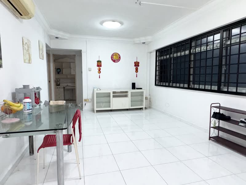 668A Jurong West Street 64, 668A Jurong West Street 64, 3 Bedrooms, 914 sqft, HDB Flat For Sale, by Kelvin Neo, 500152007 - Living Room - PropertyGuru.com.sg