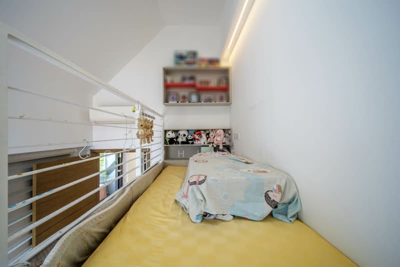Parkwood Residences, 208 Yio Chu Kang Road, 5 Bedrooms, 1,905 sqft, Apartment For Sale, by Josephine Lee, 500152029 - Common Bedroom loft bed (2nd level) - PropertyGuru.com.sg