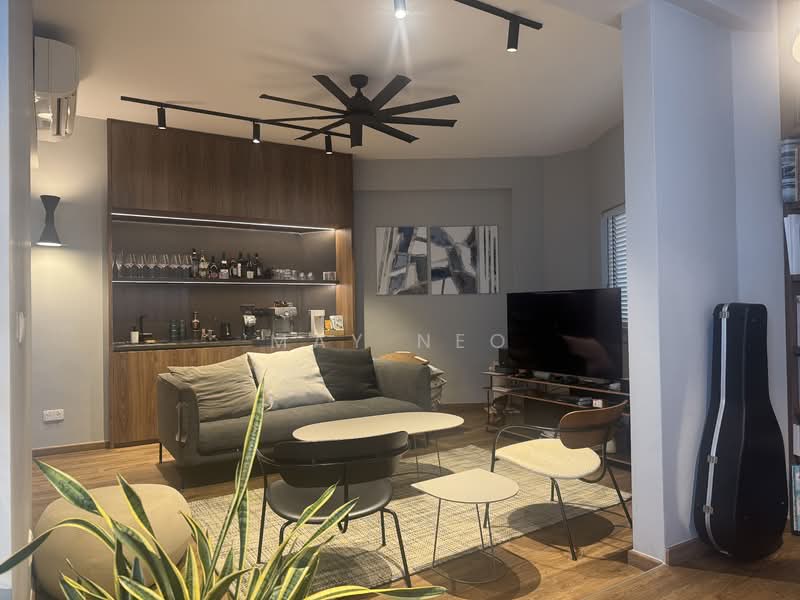 Bayshore Park, 50 Bayshore Road, 4 Bedrooms, 2,239 sqft, Condominium For Sale, by May Neo, 500152035 - Living Room with Dry Kitchen - PropertyGuru.com.sg