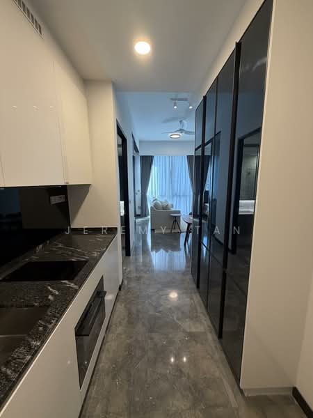 Midtown Bay, 120 Beach Road, 1 Bedroom, 409 sqft, Condominium For Rent, by Jeremy Tan, 500152041 - Kitchen - PropertyGuru.com.sg