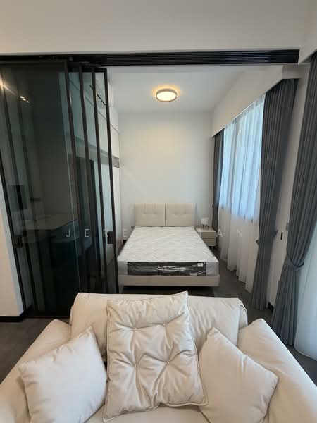 Midtown Bay, 120 Beach Road, 1 Bedroom, 409 sqft, Condominium For Rent, by Jeremy Tan, 500152041 - Bedroom - PropertyGuru.com.sg