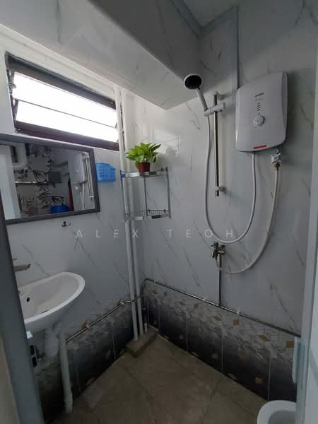 9 Selegie Road, 9 Selegie Road, Room Rental, 100 sqft, HDB Flat For Rent, by Alex Teoh, 500152050 - Bathroom - PropertyGuru.com.sg