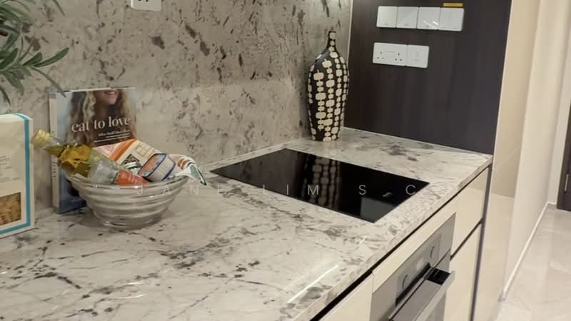 Tembusu Grand, 94 Jalan Tembusu, 1 Bedroom, 646 sqft, Condominium For Sale, by Jane Lim S C, 500152056 - Kitchen - PropertyGuru.com.sg