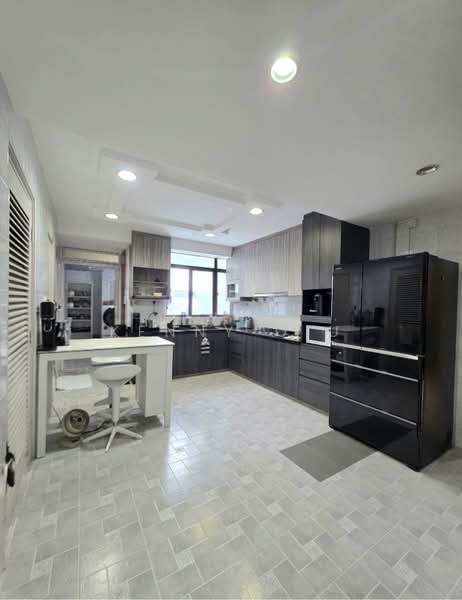 Fernwood Towers, 24 Fernwood Terrace, 4 Bedrooms, 2,497 sqft, Condominium For Sale, by Kenny Qiu, 500152063 - PropertyGuru.com.sg
