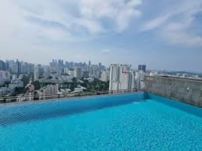 Alex Residences, 28 Alexandra View, 2 Bedrooms, 650 sqft, Apartment For Rent, by Vanessa Chuah, 500152079 - Pool - PropertyGuru.com.sg