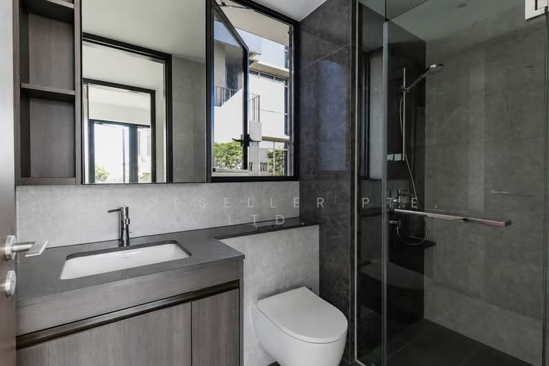 Tembusu Grand, 94 Jalan Tembusu, 3 Bedrooms, 990 sqft, Condominium For Sale, by Khai Yuen Hong, 500152084 - Bathroom - PropertyGuru.com.sg