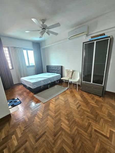 Kensington Park, 10 Kensington Park Drive, 3 Bedrooms, 1,668 sqft, Condominium For Sale, by LOUISA, 500152094 - Bedroom - PropertyGuru.com.sg