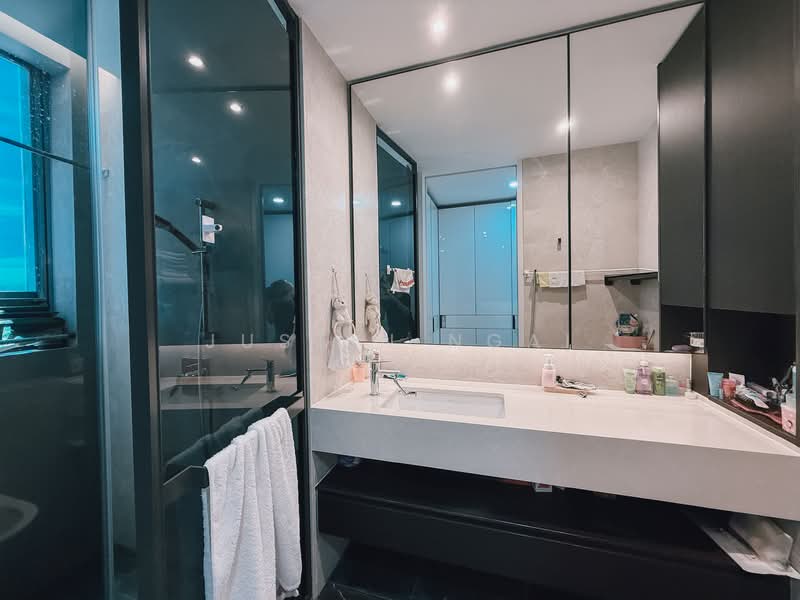 Amber Park, 18 Amber Gardens, 4 Bedrooms, 1,572 sqft, Condominium For Sale, by Justin Ngai, 500152097 - Bathroom - PropertyGuru.com.sg