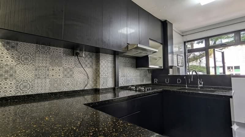 18 Marsiling Lane, 18 Marsiling Lane, 2 Bedrooms, 646 sqft, HDB Flat For Sale, by Heikal Shafrudin, 500152104 - PropertyGuru.com.sg