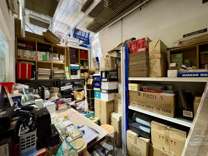 Wcega Plaza, 1 Bukit Batok Crescent, 2,368 sqft, Light Industrial (B1) For Sale, by John Chong, 500152107 - Interior - CommercialGuru.com.sg