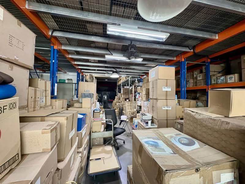 Wcega Plaza, 1 Bukit Batok Crescent, 2,368 sqft, Light Industrial (B1) For Sale, by John Chong, 500152107 - Interior - CommercialGuru.com.sg