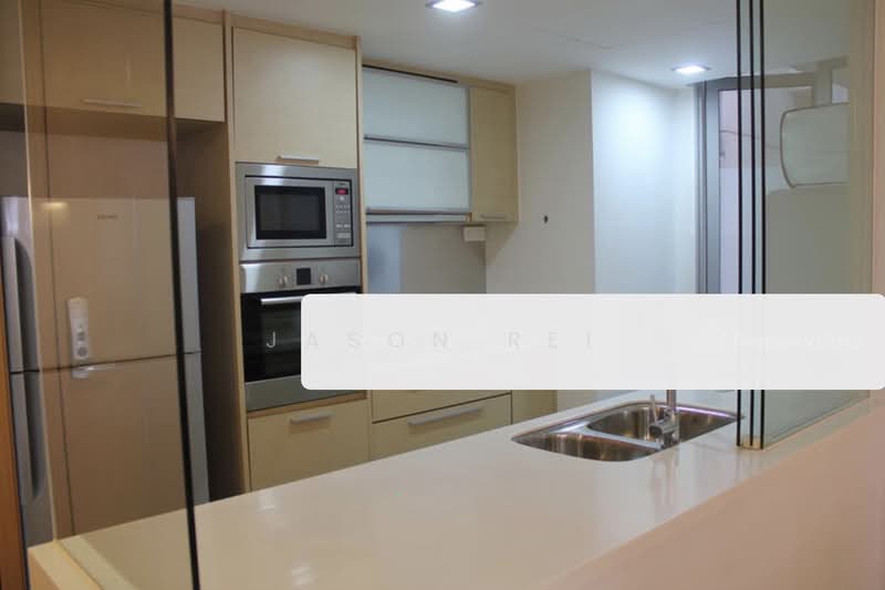 8 @ Mount Sophia, 8 Mount Sophia, 2 Bedrooms, 1,033 sqft, Condominium For Sale, by Jason Rei, 500152108 - Kitchen - PropertyGuru.com.sg