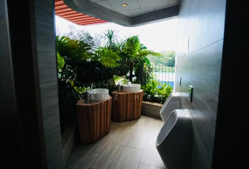 Pasir Panjang road B1 Building, Pasir Panjang road, 81,700 sqft, Light Industrial (B1) For Sale, by Vanz Han, 500152109 - CommercialGuru.com.sg