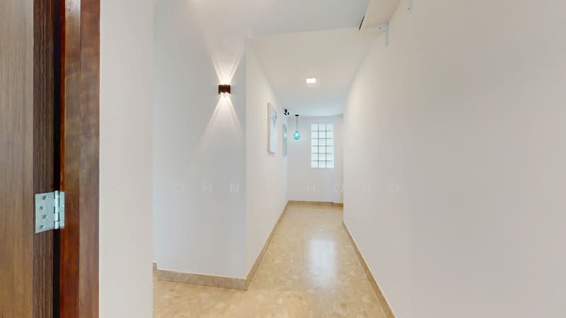 Simei Green Condominium, 1 Simei Street 4, 3 Bedrooms, 1,195 sqft, Condominium For Sale, by John Chong, 500152118 - Corridor - PropertyGuru.com.sg