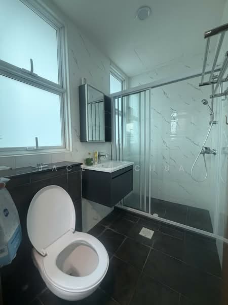 Jalan Salang, , Room Rental, 150 sqft, Terraced House For Rent, by Jaclyn Chua, 500152135 - Bathroom - PropertyGuru.com.sg