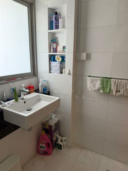RV Residences, 471 River Valley Road, 1 Bedroom, 421 sqft, Condominium For Rent, by VIOLET, 500152138 - Bathroom - PropertyGuru.com.sg