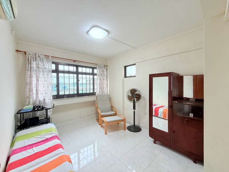 279 Toh Guan Road, 279 Toh Guan Road, 3 Bedrooms, 1,292 sqft, HDB Flat For Sale, by Patrick Chee, 500152140 - Bedroom - PropertyGuru.com.sg