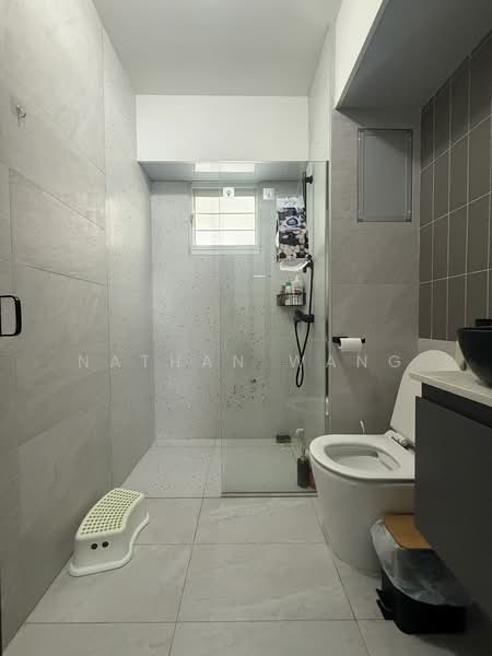 669B Edgefield Plains, 669B Edgefield Plains, 2 Bedrooms, 721 sqft, HDB Flat For Rent, by Nathan Wang, 500152144 - Bathroom - PropertyGuru.com.sg