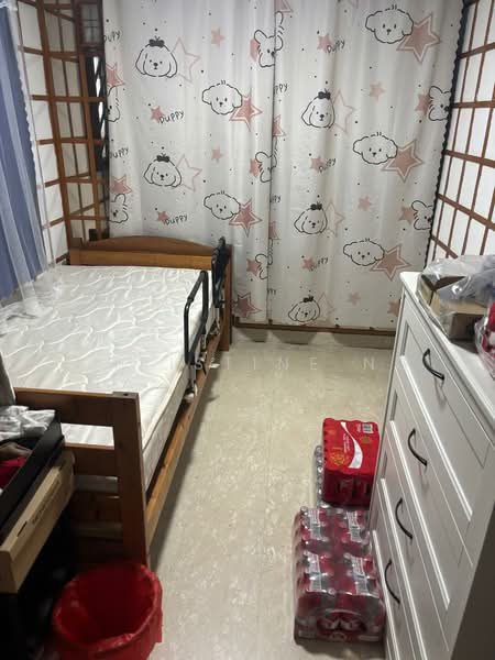 533 Hougang Avenue 6, 533 Hougang Avenue 6, Room Rental, 300 sqft, HDB Flat For Rent, by Christine Ng, 500152157 - Bedroom - PropertyGuru.com.sg