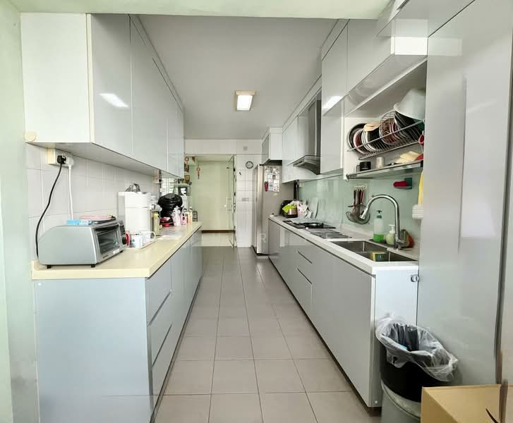 213A Punggol Walk, 213A Punggol Walk, 3 Bedrooms, 1,216 sqft, HDB Flat For Sale, by Esther Yee, 500152173 - Kitchen - PropertyGuru.com.sg