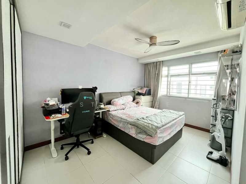 213A Punggol Walk, 213A Punggol Walk, 3 Bedrooms, 1,216 sqft, HDB Flat For Sale, by Esther Yee, 500152173 - Bedroom - PropertyGuru.com.sg