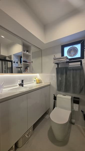 314B Anchorvale Link, 314B Anchorvale Link, 3 Bedrooms, 990 sqft, HDB Flat For Sale, by Gregory Teo, 500152174 - Master Bathroom - PropertyGuru.com.sg