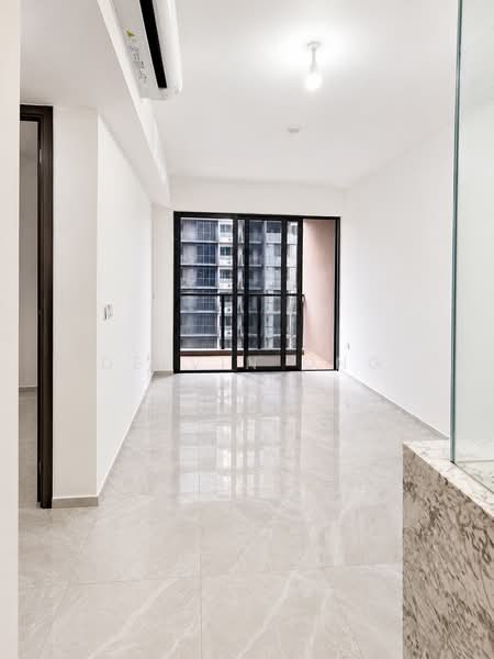 Tembusu Grand, 94 Jalan Tembusu, 2 Bedrooms, 743 sqft, Condominium For Sale, by Delvin Ong, 500152182 - Interior - PropertyGuru.com.sg