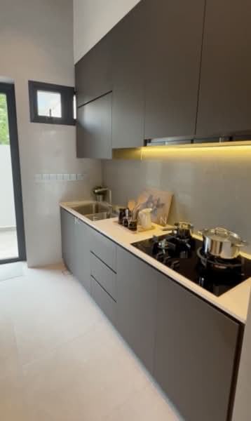 CHEAP!! Brand NEW 5BR Terrace House (S7777), , 5 Bedrooms, 4,384 sqft, Terraced House For Sale, by Kelvin Nye, 500152188 - Kitchen - PropertyGuru.com.sg