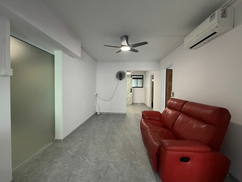 308 Woodlands Avenue 1, 308 Woodlands Avenue 1, 2 Bedrooms, 700 sqft, HDB Flat For Rent, by Dan Tay, 500152193 - Living Room - PropertyGuru.com.sg
