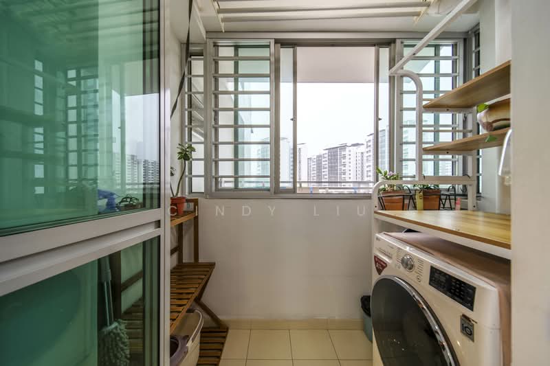 602B Punggol Central, 602B Punggol Central, 3 Bedrooms, 1,001 sqft, HDB Flat For Sale, by Cindy Liu, 500152197 - Balcony - PropertyGuru.com.sg