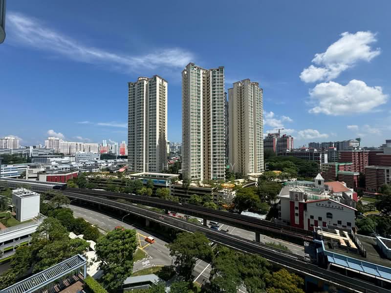 Queens Peak, 1 Dundee Road, 2 Bedrooms, 624 sqft, Condominium For Sale, by Esther Yee, 500152198 - Exterior - PropertyGuru.com.sg