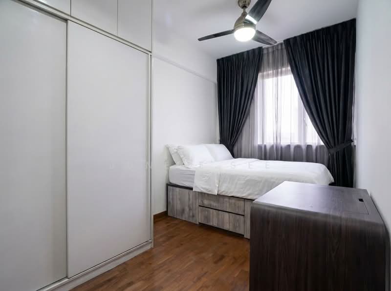 Forestville, 48 Woodlands Drive 16, 5 Bedrooms, 1,496 sqft, Executive Condominium For Sale, by Junese See, 500152200 - Bedroom - PropertyGuru.com.sg