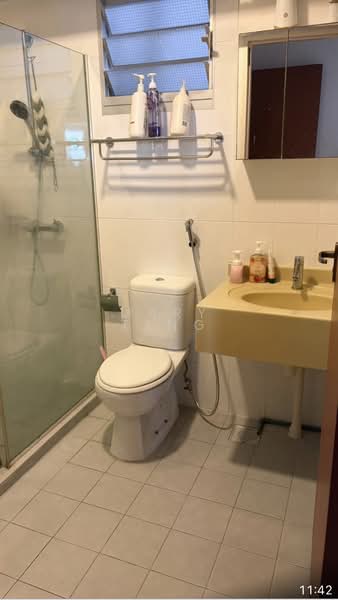 416B Fernvale Link, 416B Fernvale Link, 2 Bedrooms, 113 sqft, HDB Flat For Rent, by Mary Teng, 500152210 - Bathroom - PropertyGuru.com.sg