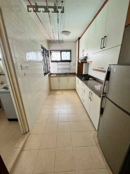 980C Buangkok Crescent, 980C Buangkok Crescent, 3 Bedrooms, 915 sqft, HDB Flat For Rent, by Esther Yee, 500152213 - Kitchen - PropertyGuru.com.sg