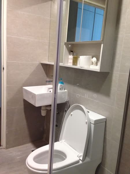 Bayshore Park, 60 Bayshore Road, 2 Bedrooms, 936 sqft, Condominium For Sale, by James Ong, 500152217 - Bathroom - PropertyGuru.com.sg