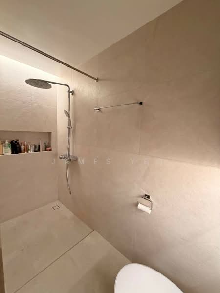 Flamingo Valley, 468 Siglap Road, 2 Bedrooms, 936 sqft, Condominium For Sale, by James Yeo, 500152222 - Bathroom - PropertyGuru.com.sg