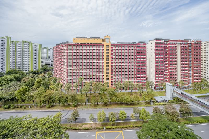 601A Tampines Avenue 9, 601A Tampines Avenue 9, 3 Bedrooms, 990 sqft, HDB Flat For Sale, by Asaph Mathew, 500152229 - Further Setback From Blocks - PropertyGuru.com.sg
