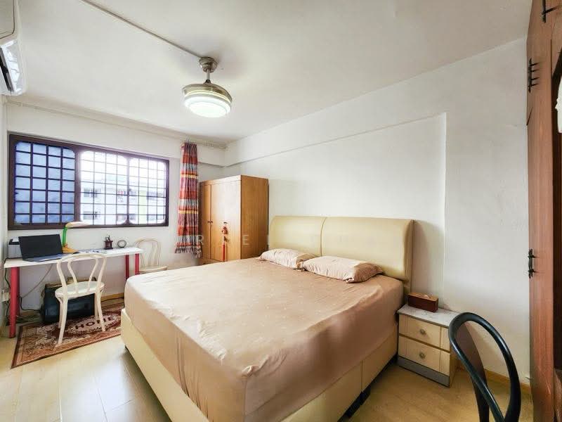 406 Hougang Avenue 10, 406 Hougang Avenue 10, 3 Bedrooms, 980 sqft, HDB Flat For Sale, by Adriel Chan, 500152238 - Bedroom - PropertyGuru.com.sg