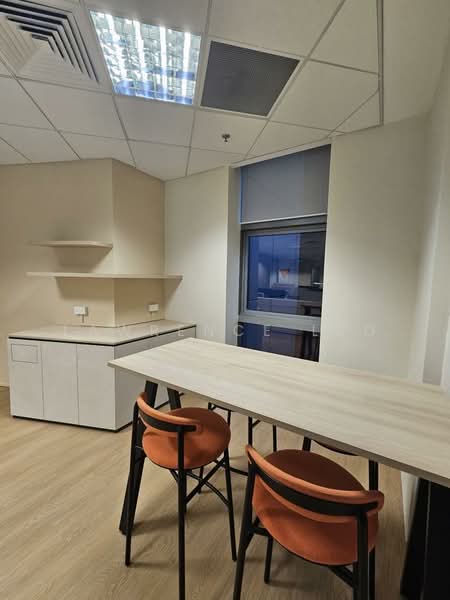 Plus, 20 Cecil Street, 1,341 sqft, Office For Rent, by Lawrence Leo, 500152240 - Interior - CommercialGuru.com.sg
