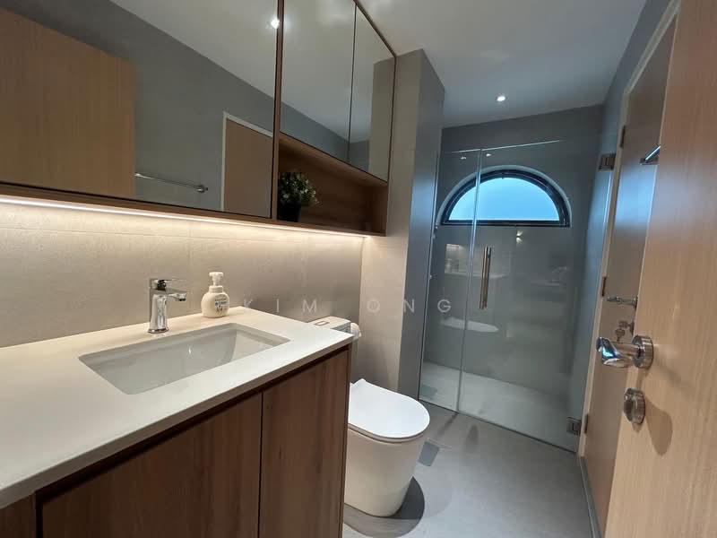 Dynasty Garden Court 2, 271 - 291 Sixth Avenue, 3 Bedrooms, 1,141 sqft, Condominium For Rent, by Kim Ong, 500152251 - B2 bath - PropertyGuru.com.sg