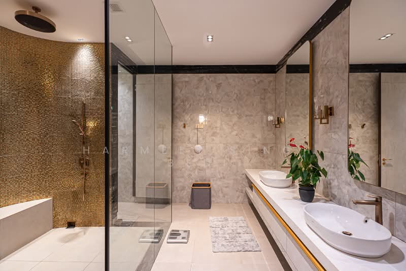 Oxley Residence, 51A Oxley Road, 5 Bedrooms, 8,966 sqft, Condominium For Sale, by Harmeet Singh Bedi, 500152262 - Bathroom - PropertyGuru.com.sg