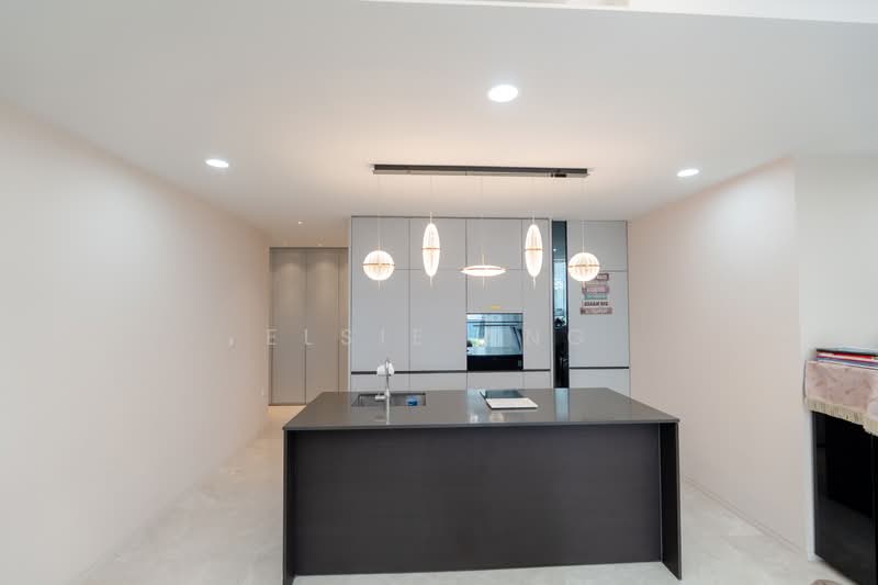 Amber Park, 14 Amber Gardens, 4 Bedrooms, 1,572 sqft, Condominium For Sale, by Elsie Ang, 500152267 - Kitchen - PropertyGuru.com.sg