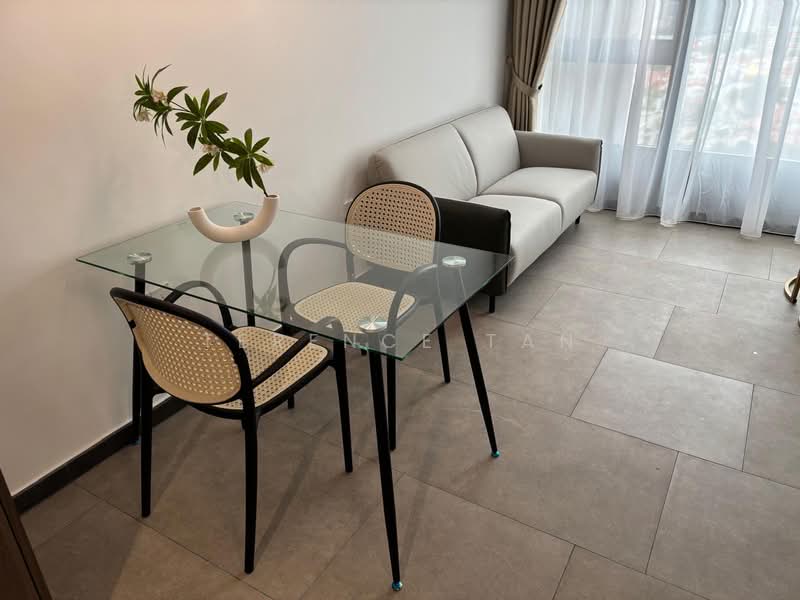 Midtown Modern, 18 Tan Quee Lan Street, 1 Bedroom, 409 sqft, Condominium For Rent, by Terence Tan, 500152269 - Living Room - PropertyGuru.com.sg
