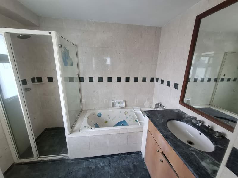 Evergreen Park, 31 Hougang Avenue 7, 3 Bedrooms, 1,173 sqft, Condominium For Sale, by Addy Bu, 500152272 - Bathroom - PropertyGuru.com.sg