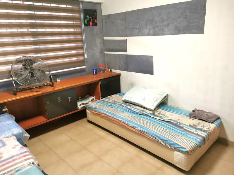 725 Yishun Street 71, 725 Yishun Street 71, Room Rental, 120 sqft, HDB Flat For Rent, by Steven Choo, 500152277 - Bedroom - PropertyGuru.com.sg