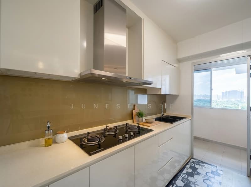 140D Corporation Drive, 140D Corporation Drive, 3 Bedrooms, 1,001 sqft, HDB Flat For Sale, by Junese See, 500152278 - Kitchen - PropertyGuru.com.sg