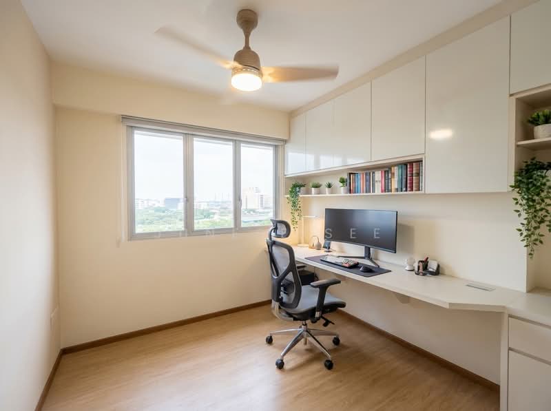 140D Corporation Drive, 140D Corporation Drive, 3 Bedrooms, 1,001 sqft, HDB Flat For Sale, by Junese See, 500152278 - Study - PropertyGuru.com.sg