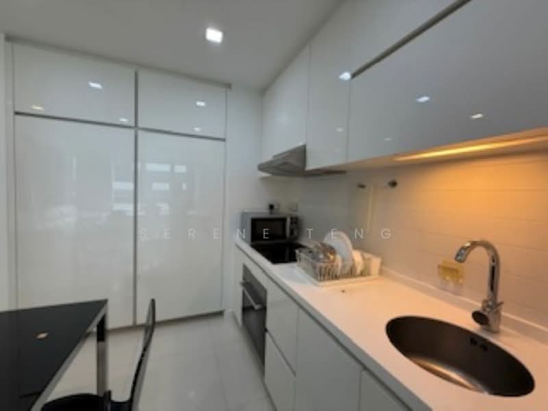 One Shenton, 1 Shenton Way, 1 Bedroom, 603 sqft, Condominium For Sale, by Serene Teng, 500152280 - Kitchen - PropertyGuru.com.sg