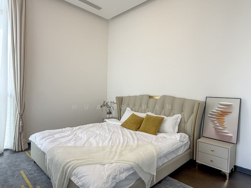 Kallang Riverside, 51 Kampong Bugis, 4 Bedrooms, 3,153 sqft, Condominium For Sale, by Huang Han, 500152286 - Bedroom - PropertyGuru.com.sg