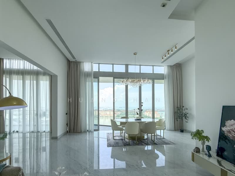 Kallang Riverside, 51 Kampong Bugis, 4 Bedrooms, 3,153 sqft, Condominium For Sale, by Huang Han, 500152286 - Living Room - PropertyGuru.com.sg